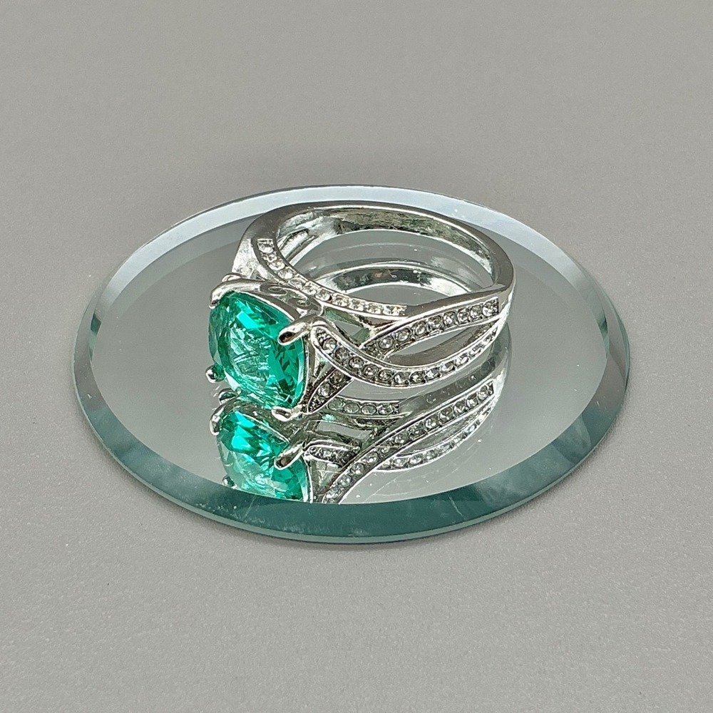 Ring‎ Womens Silver Tone Green Crystal Cushion Cut Statement Size 10 Jewlery